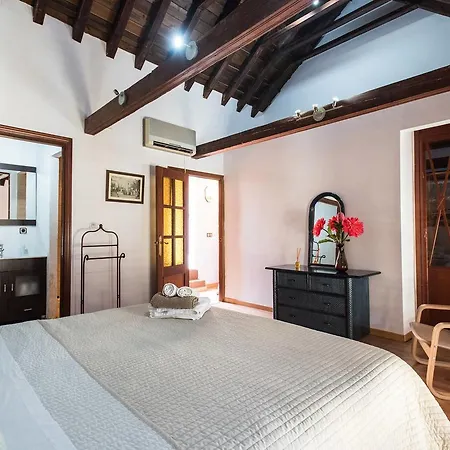 The Bell Ringer House * Seville